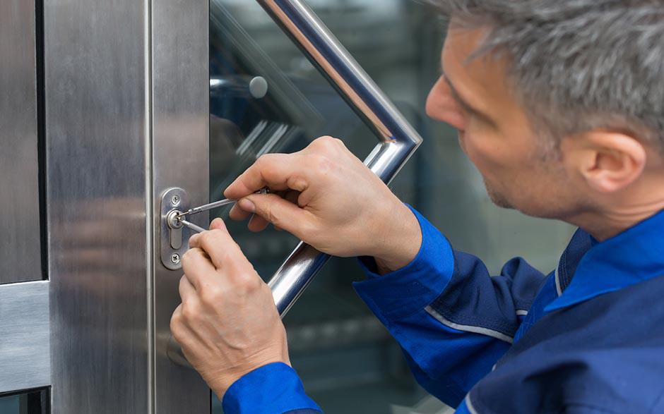 ouverture de porte claquée serrurier Alfortville